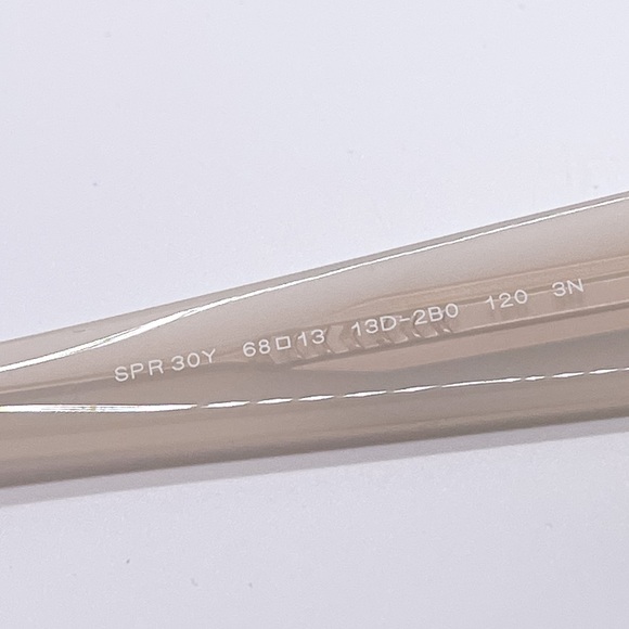 NEW PRADA SUNGLASSES IVORY WHITE PRADA EYEWEAR PR30YS - Picture 12 of 14